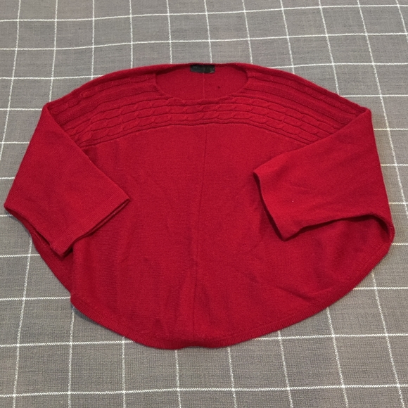 Baby Alpaca Red Poncho Sweater Crew Neck Cable Knit Made in Peru - Picture 1 of 7